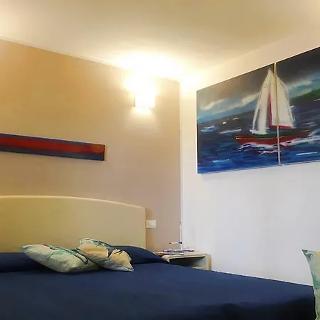 Апартаменты Leuca Casa Del Mare In Centro Леука